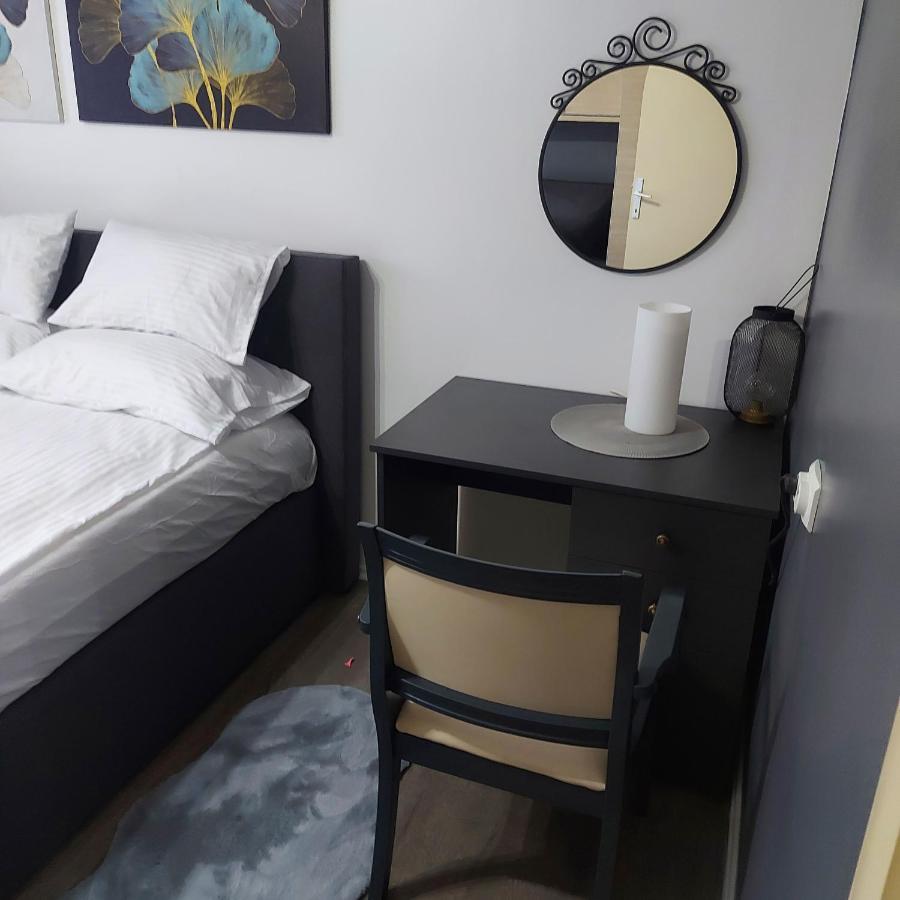 Apartman Pozoriste Penthaus Banja Luka Extérieur photo