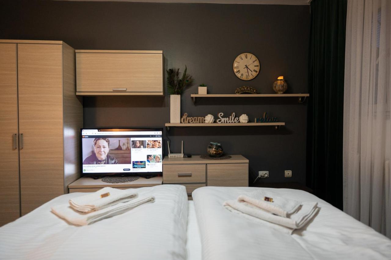 Apartman Pozoriste Penthaus Banja Luka Extérieur photo